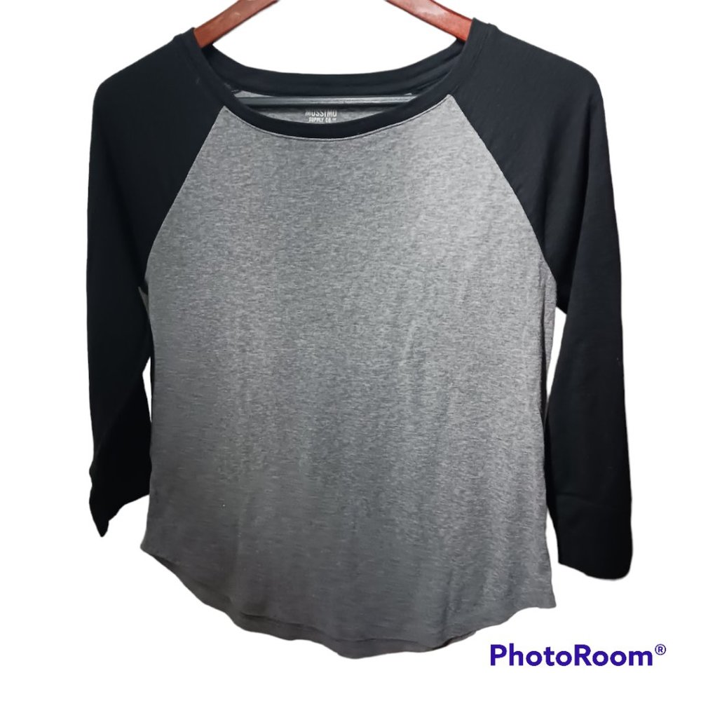 Womens Mossimo long sleeve shirt (M)